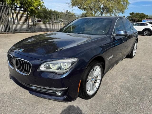 BMW 7 SERIES