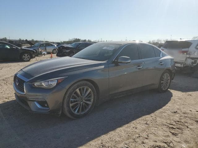 INFINITI Q50