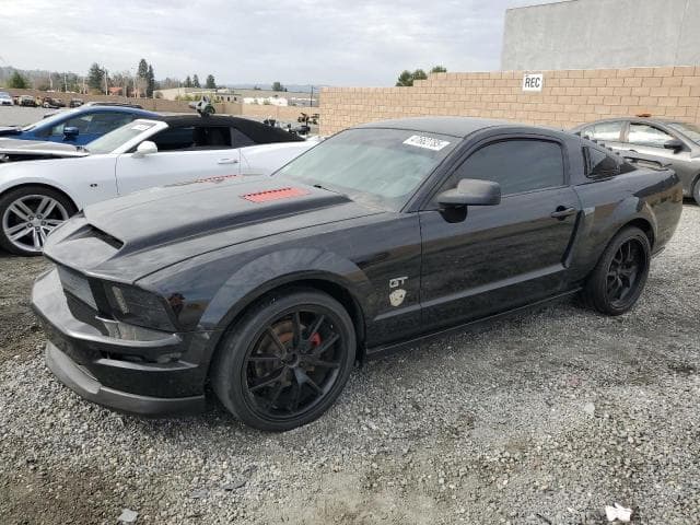 FORD MUSTANG