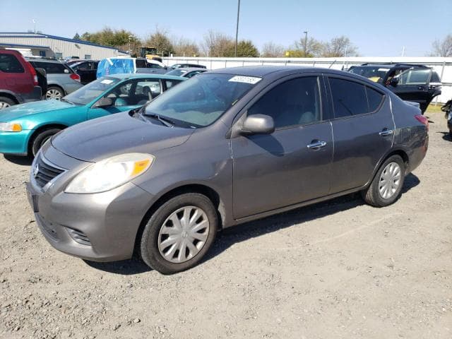 NISSAN VERSA