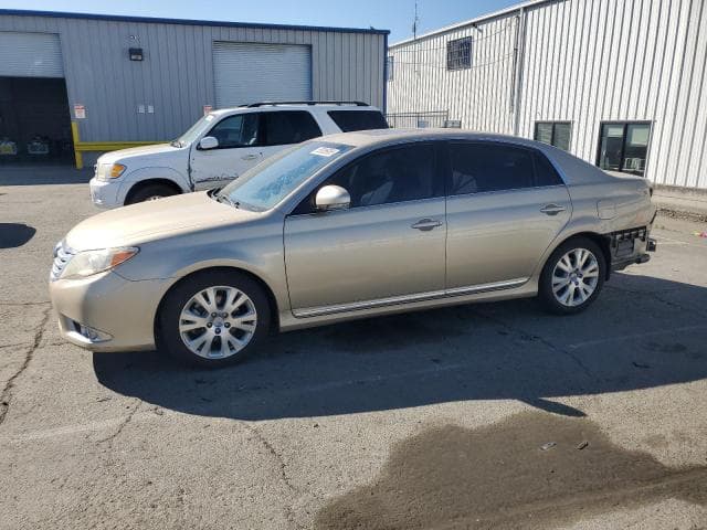TOYOTA AVALON