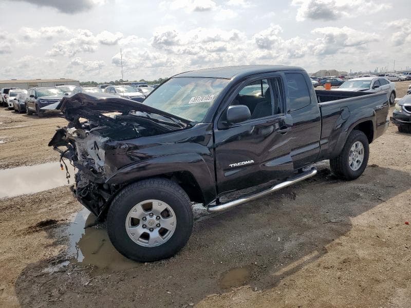 TOYOTA TACOMA