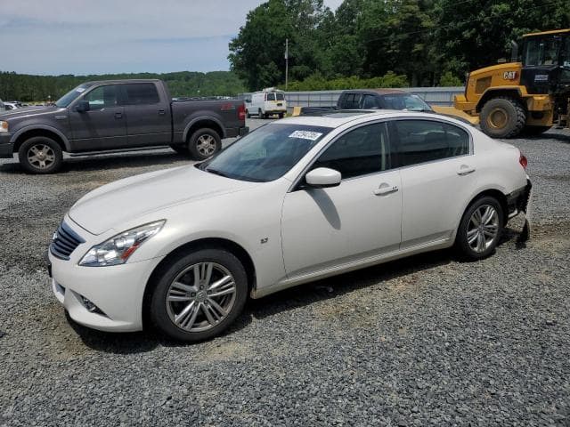 INFINITI Q40