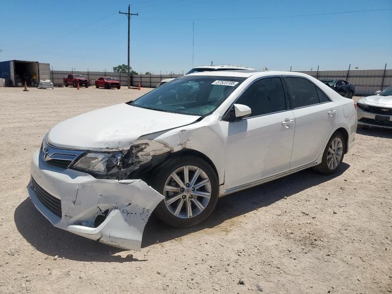 TOYOTA CAMRY