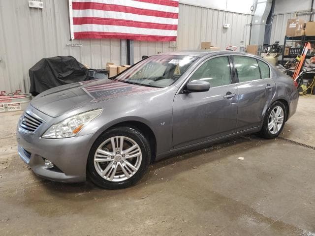 INFINITI Q40