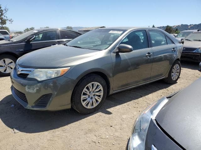 TOYOTA CAMRY