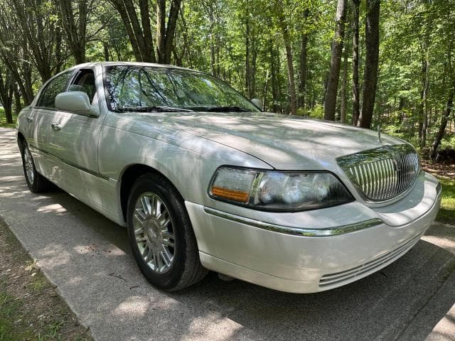 LINCOLN TOWNCAR