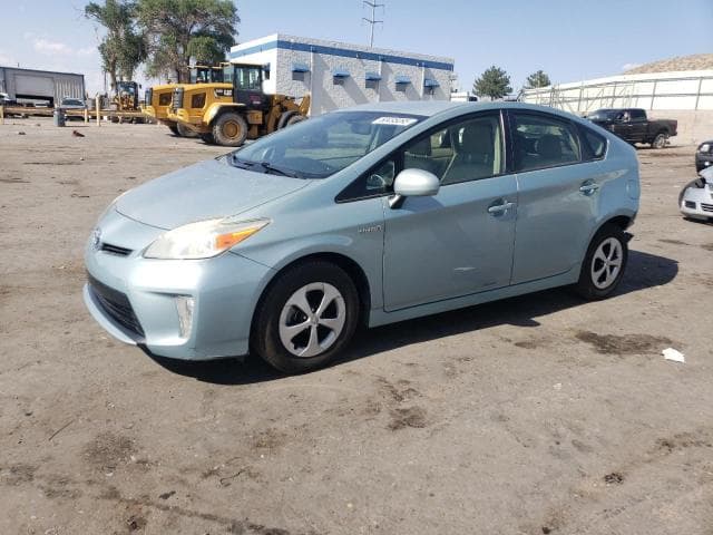 TOYOTA PRIUS