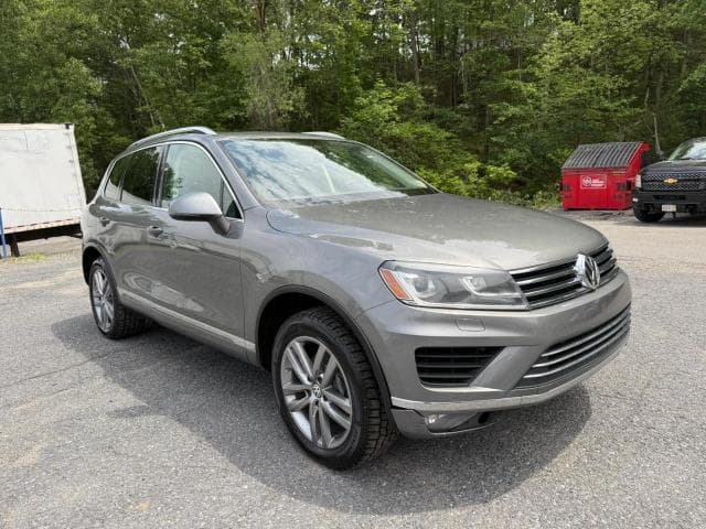 VOLKSWAGEN TOUAREG