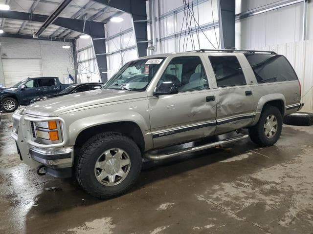 GMC SUBURBAN