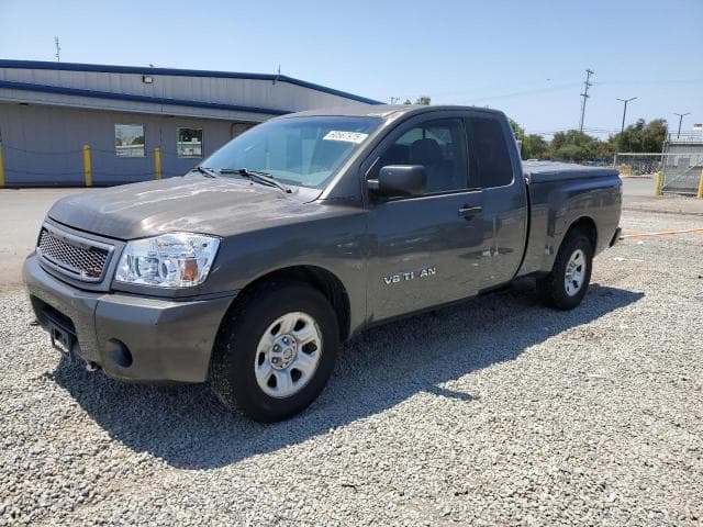 NISSAN TITAN