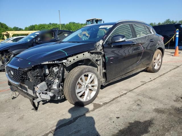 INFINITI QX30