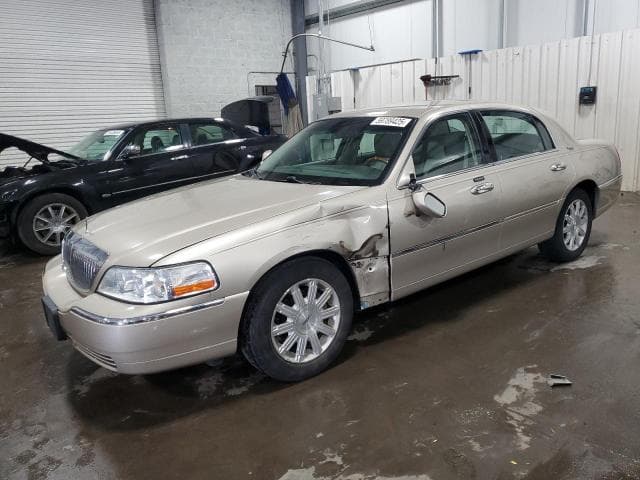 LINCOLN TOWNCAR
