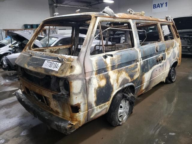 VOLKSWAGEN MINIVAN