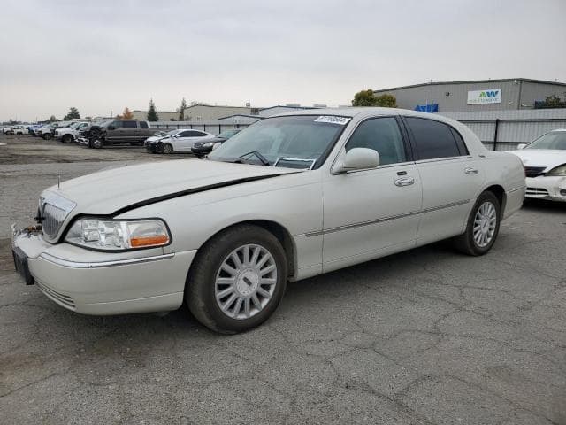 LINCOLN TOWNCAR